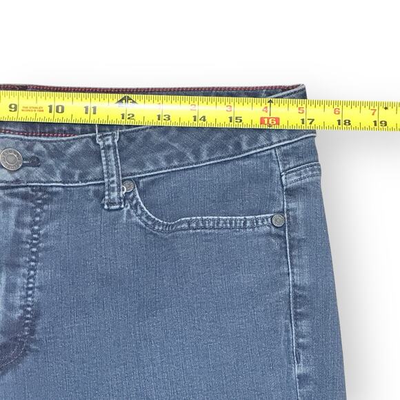 Talbots Womens Curvy Boot Cut Jeans Size 12/31 Blue Medium Wash Stretch Mid Rise - Picture 8 of 10